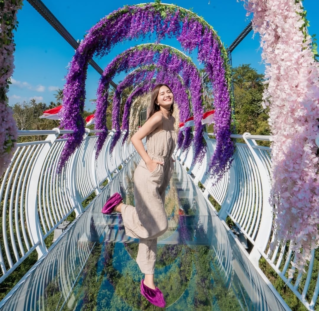 Bali Glass Bridge — photo 1