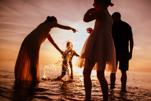Bali Family Finds Photographer — photo 4