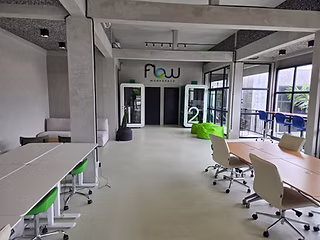 FLOW workspace — photo 2