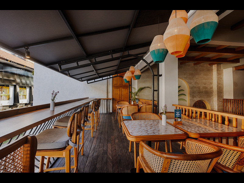 Coco Bistro Kuta Square — photo 6