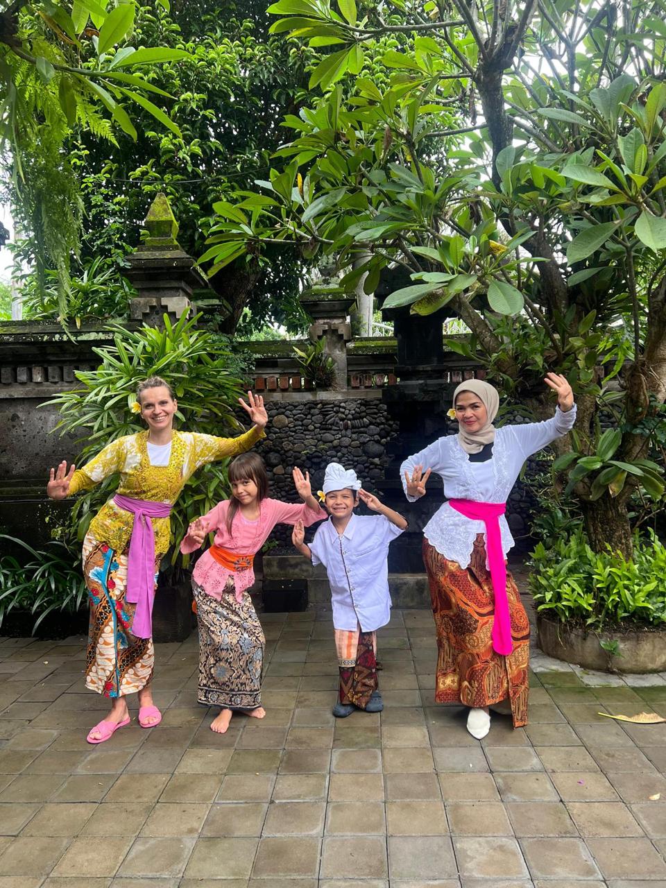 Balinese Dance Class — photo 3