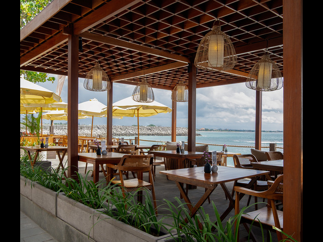 Coco Bistro Matahari Terbit Sanur — photo 3